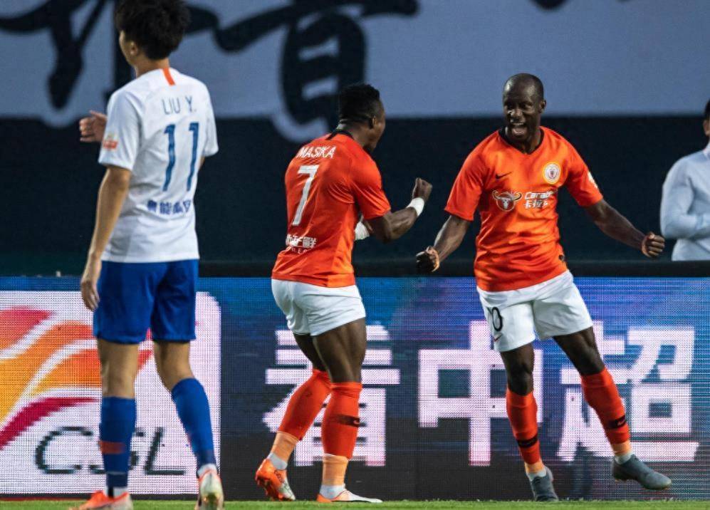 C7-公牛带队取胜！，凯恩重要时刻重要助攻引发球迷热议的简单介绍