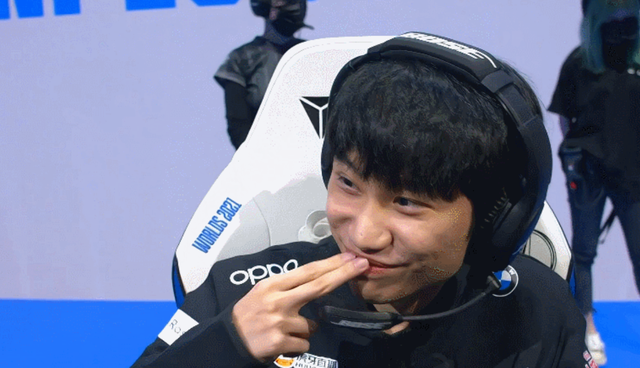 C7-Doinb连续十场比赛得分超过绝杀，C9挑战极限！的简单介绍