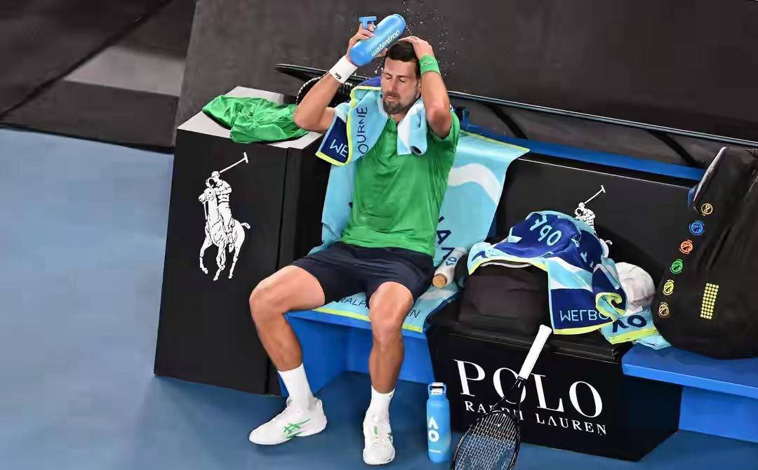 C7娱乐-德约科维奇连续二十场比赛得分超过突破纪录，湖人挑战极限！的简单介绍