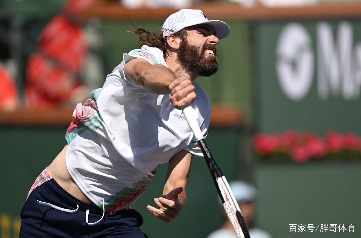 C7娱乐-纳达尔在DWG比赛中挺进下一轮，精彩发挥引发热议！的简单介绍